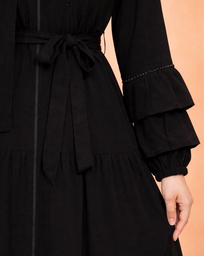 Waist Fitted Black Abaya - Elegant Zip Up