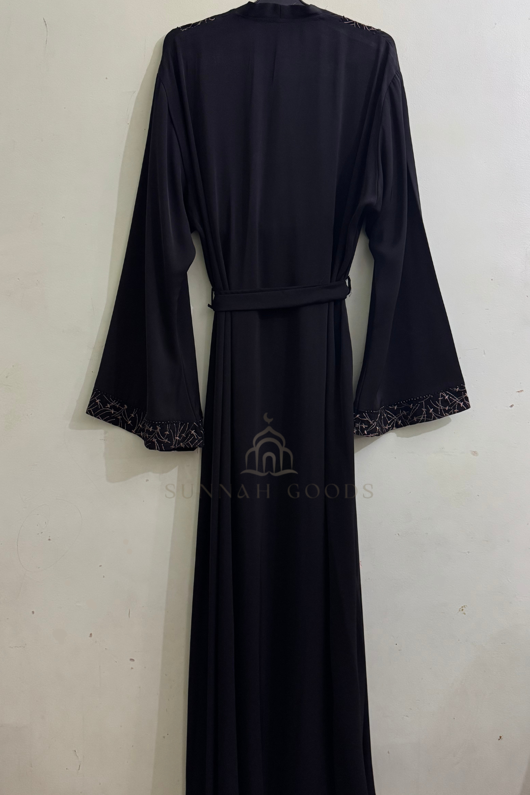 Black Abaya - Aesthetic Design