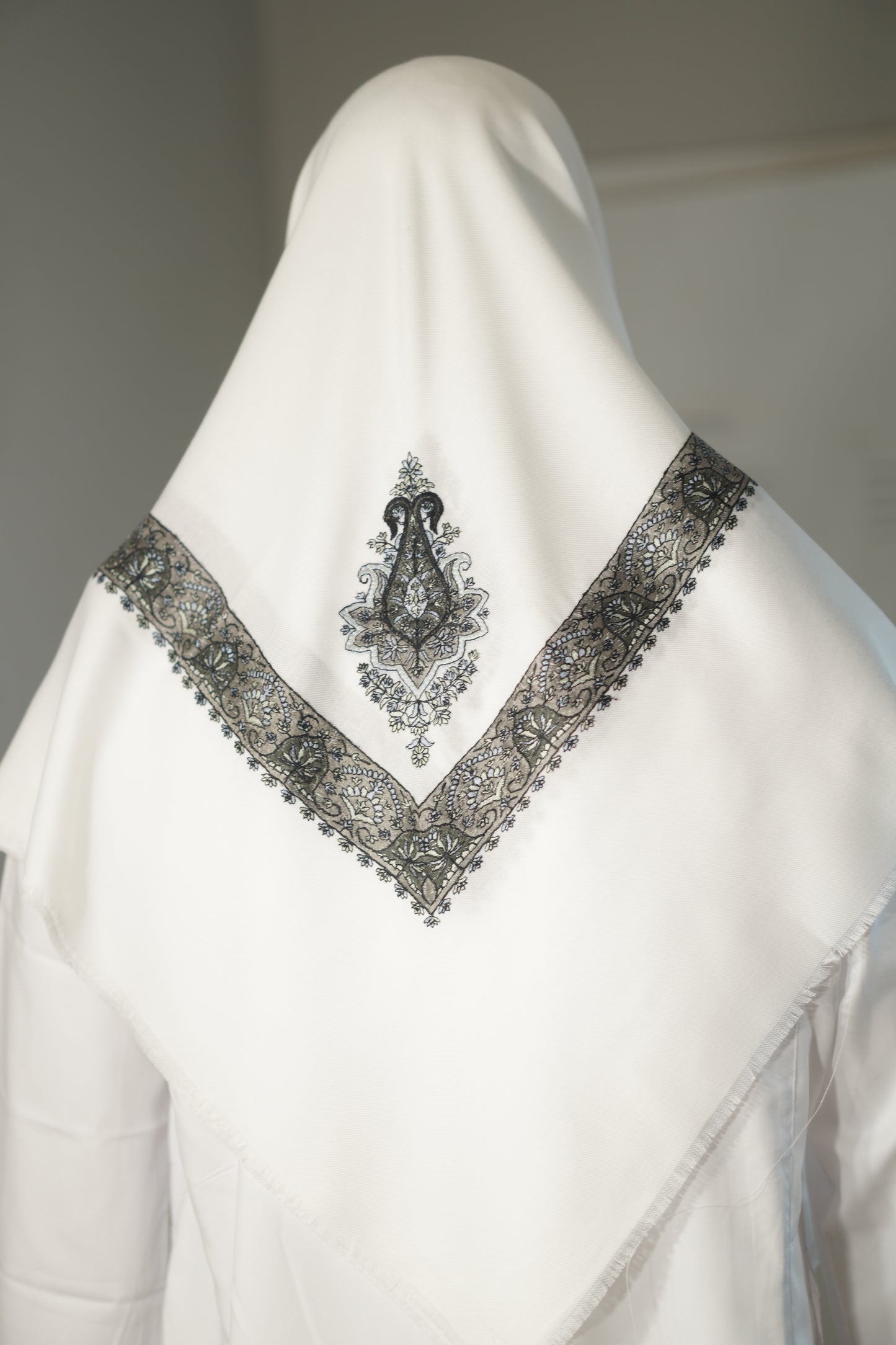 Premium White Shemagh | Embroided | Lightweight | 50 x 50 in