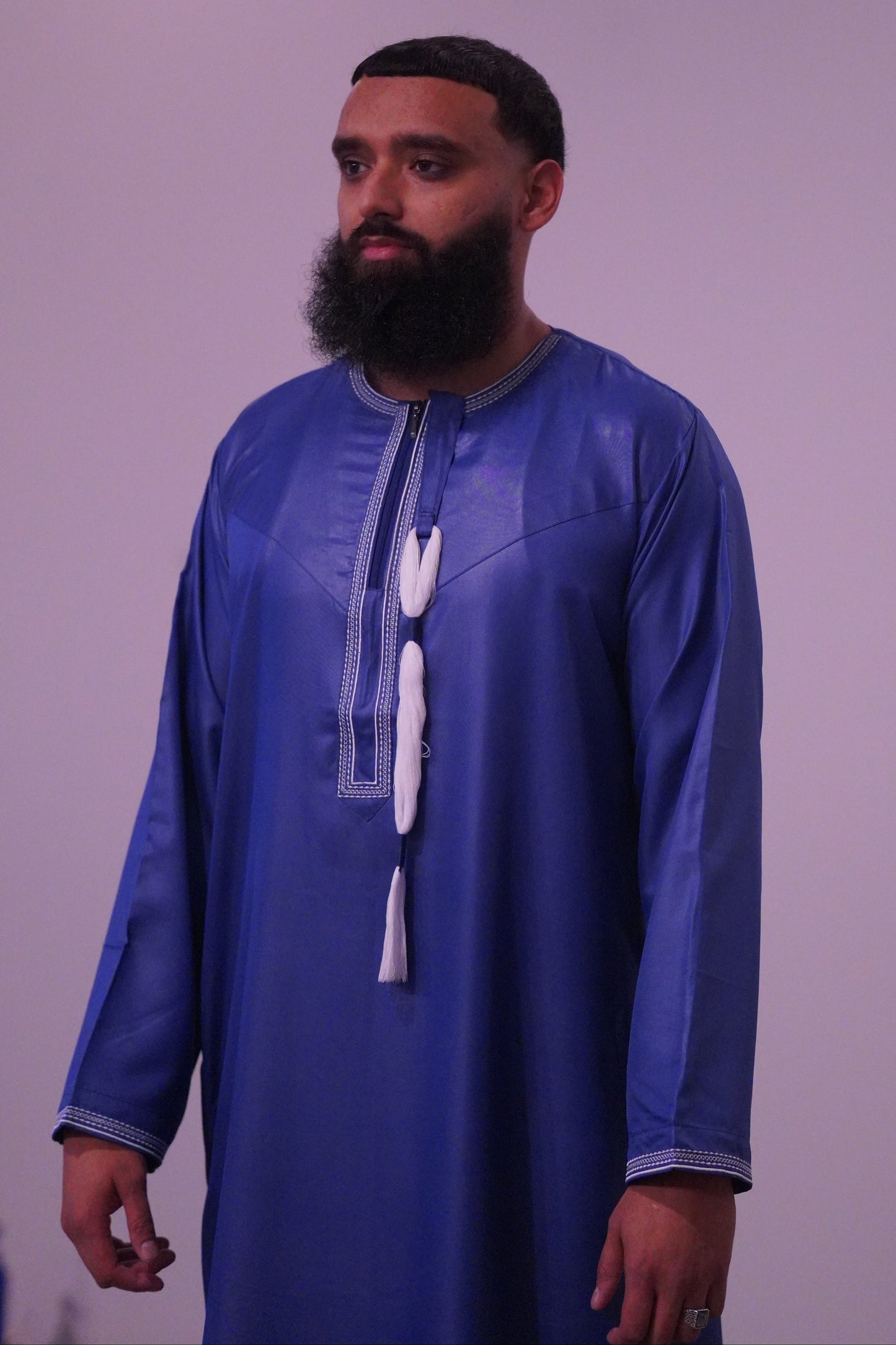 Luxury Emirati Thobe for Men – Shiny Finish | 5 Colors