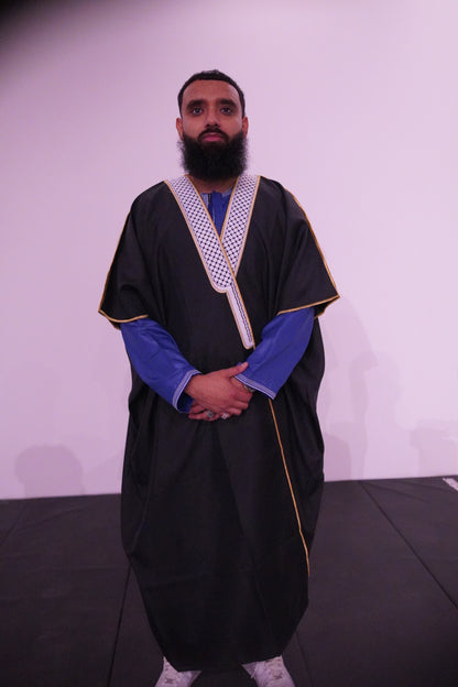 Luxury Half-Sleeve Bisht with Gold Embroidery – Black & White