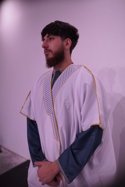 Luxury Half-Sleeve Bisht with Gold Embroidery – Black & White