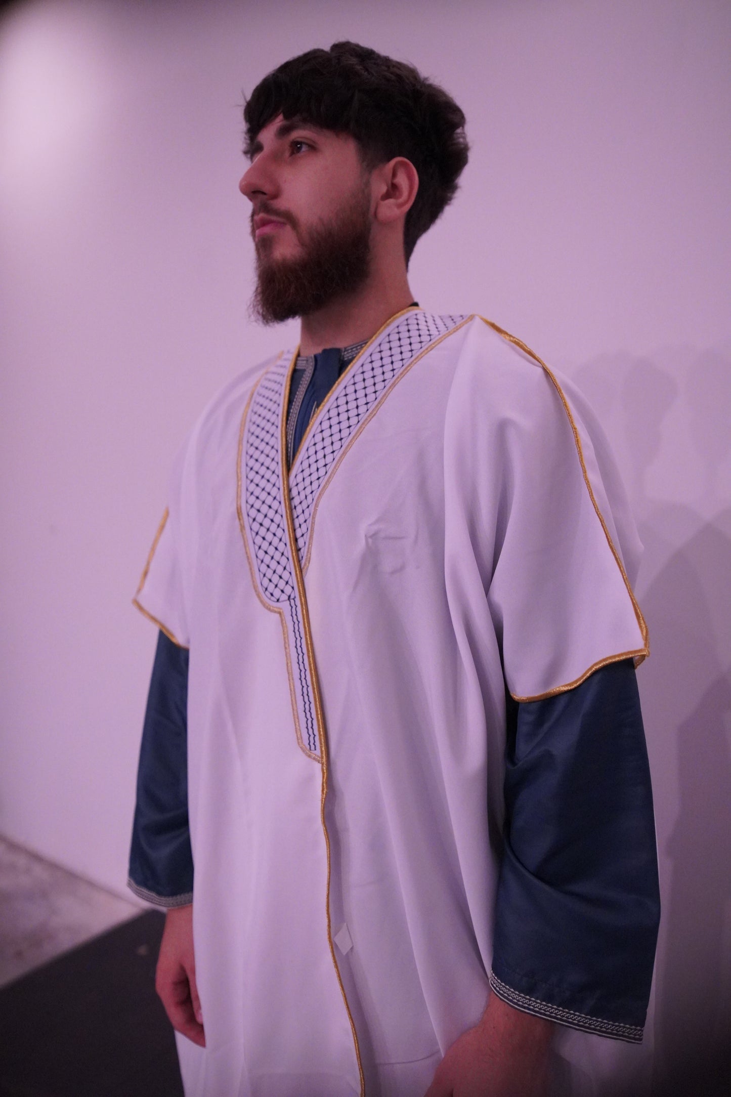 Luxury Half-Sleeve Bisht with Gold Embroidery – Black & White