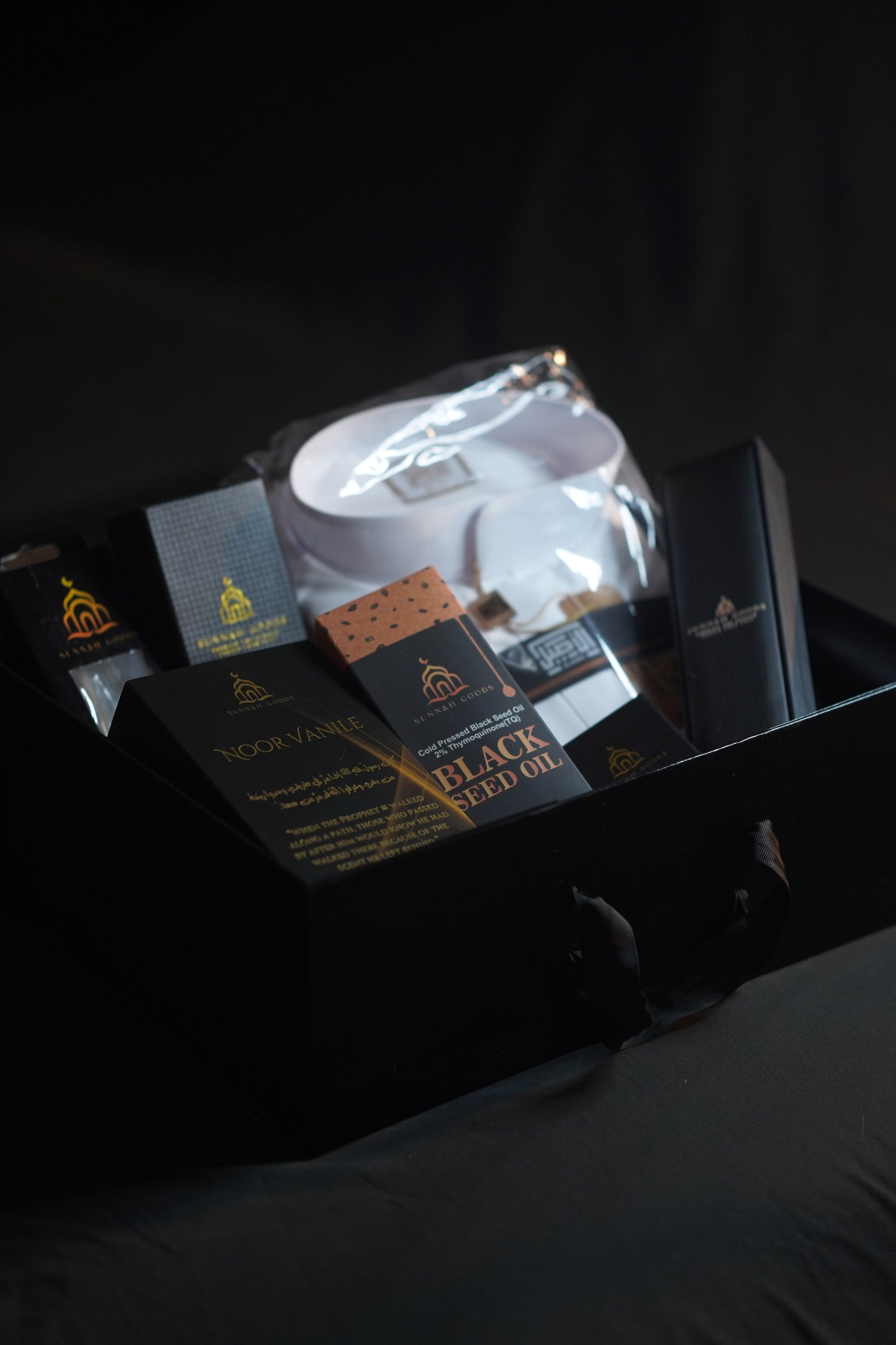Fully Customizable Sunnah Gift Box | Luxury Islamic Gift for Eid, Ramadan & Special Occasions