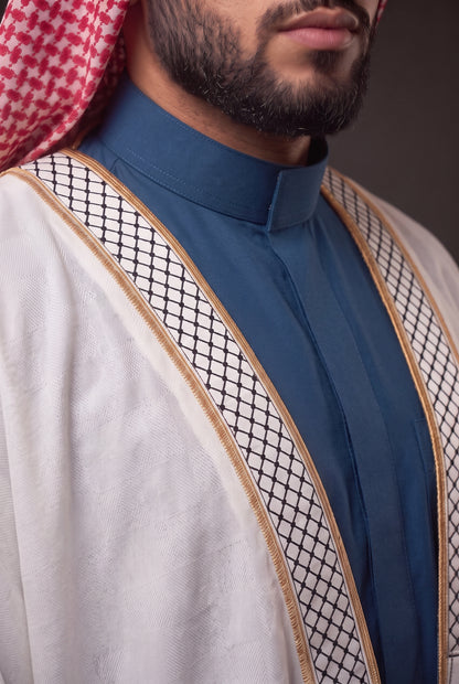 Bisht Cloak with Gold Embroidery for Men – Half Sleeve Checkered Arabic Robe | Black & White